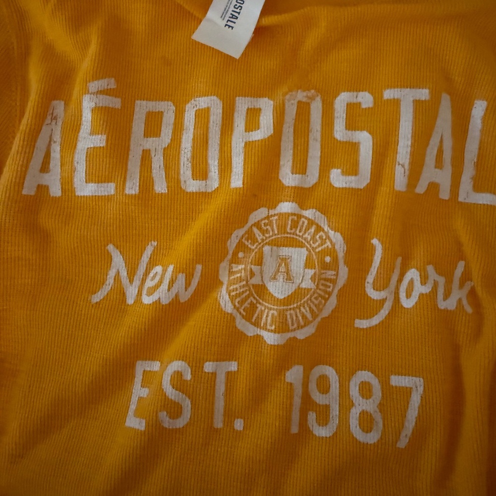 Aeropostale Golden Long Sleeve Tee - Picture 4 of 4
